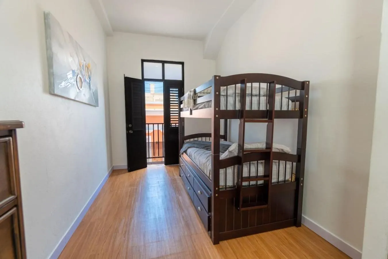Modern 2 Apartments 3-Bedroom - 10 Guests In Historic Old サンジョアン