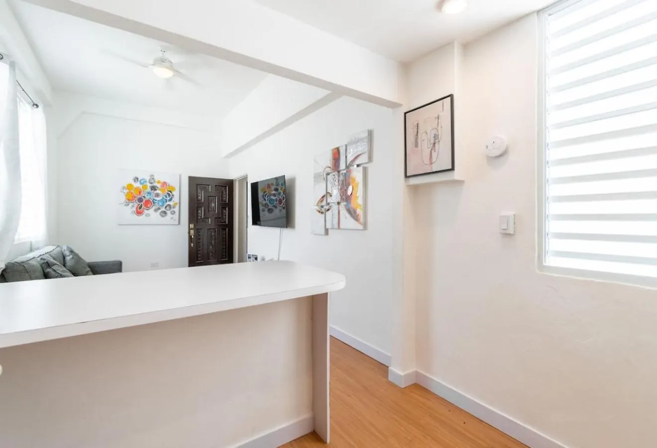 Modern 2 Apartments 3-Bedroom - 10 Guests In Historic Old サンジョアン