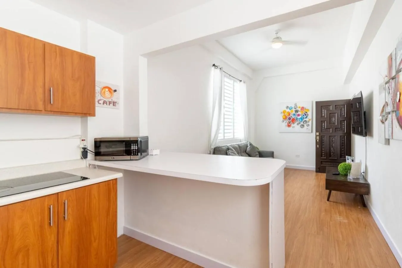 Modern 2 Apartments 3-Bedroom - 10 Guests In Historic Old サンジョアン